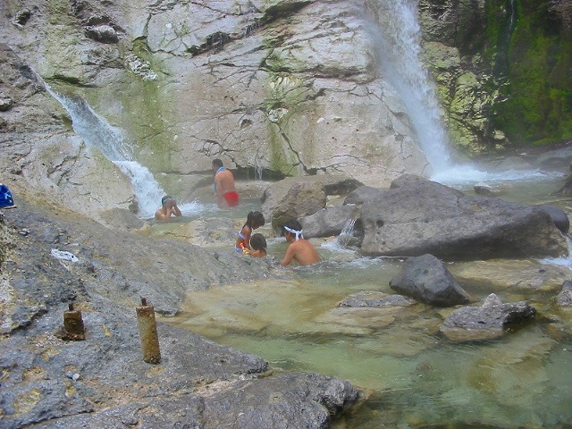 川原毛大湯滝の温泉
