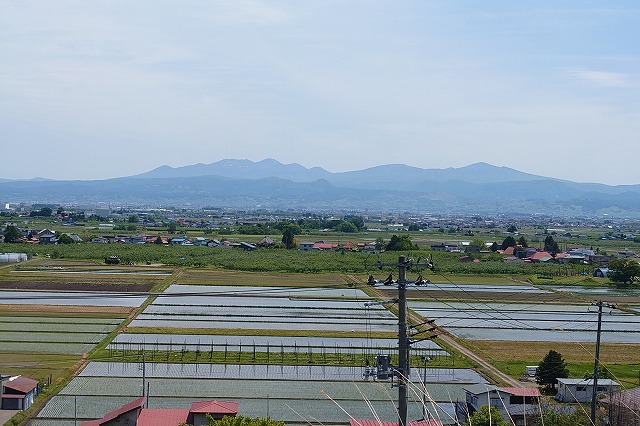 あたご温泉から見る八甲田山？