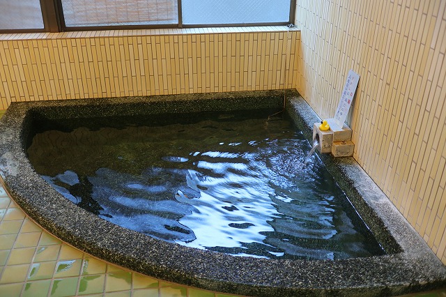 女湯浴槽