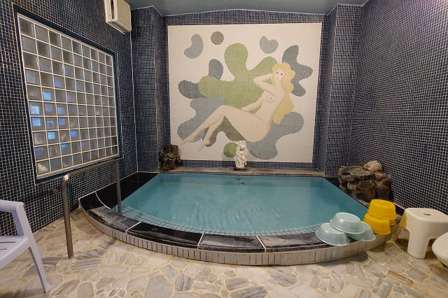 湯koriの大浴場