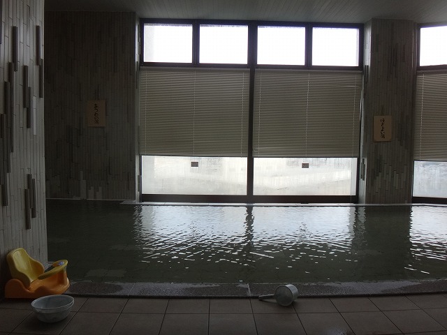 中央館6階　大浴場「湯の岳」　正面