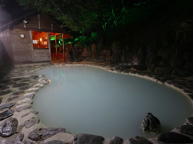 野地温泉ホテルの夜の鬼面の湯