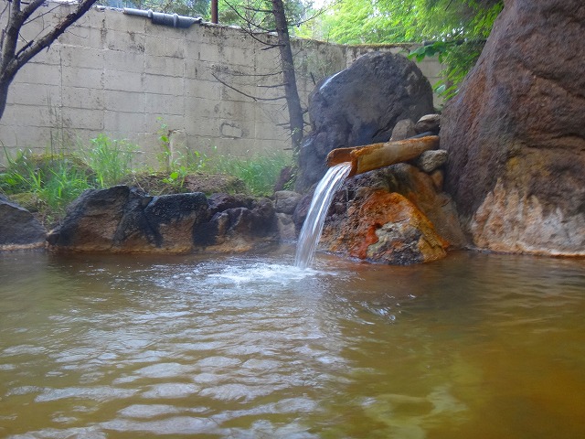 濁河温泉　市営露天風呂の湯口
