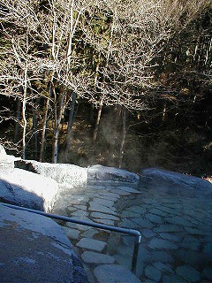 亀沢温泉センターの露天風呂からの眺め