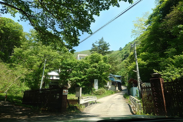 釈迦の霊泉の門