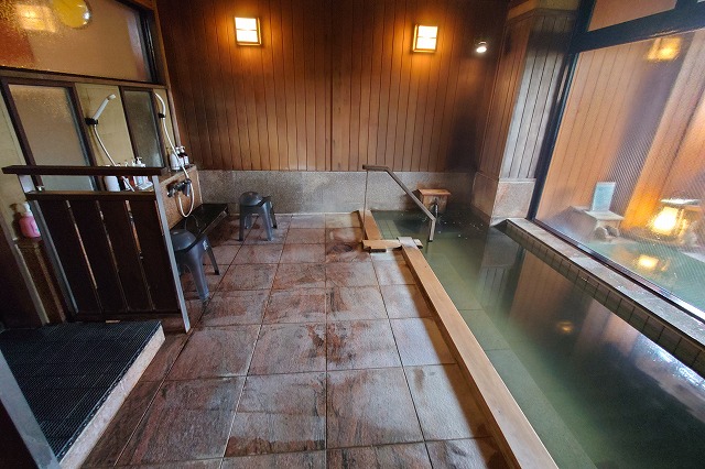 貸切風呂、向きを変えて