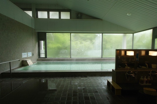 湖畔の湯の浴室