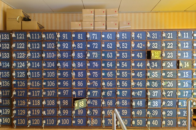 湊山温泉の下駄箱