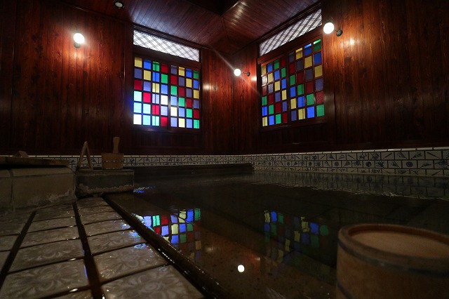 山代温泉古総湯の浴室