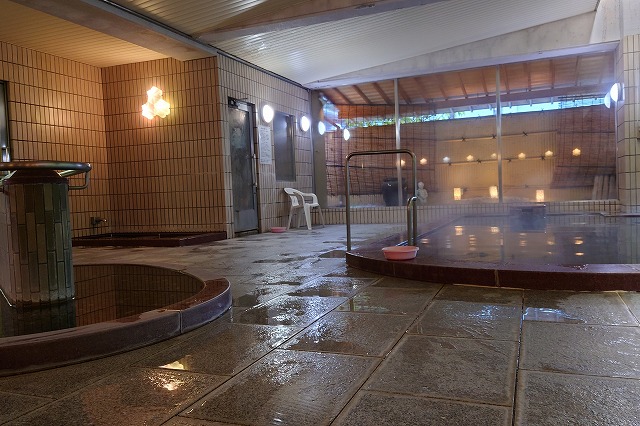 新樺川観光ホテルの大浴場内湯