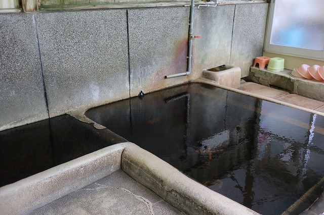 前田温泉の浴槽