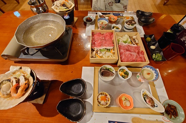 塔ノ沢一の湯本館の夕食