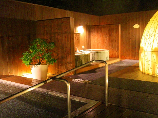 箱根レイクホテルの露天風呂