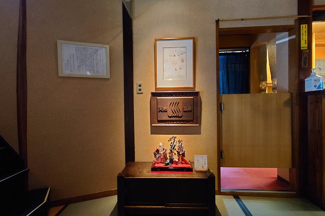 玄関入って正面