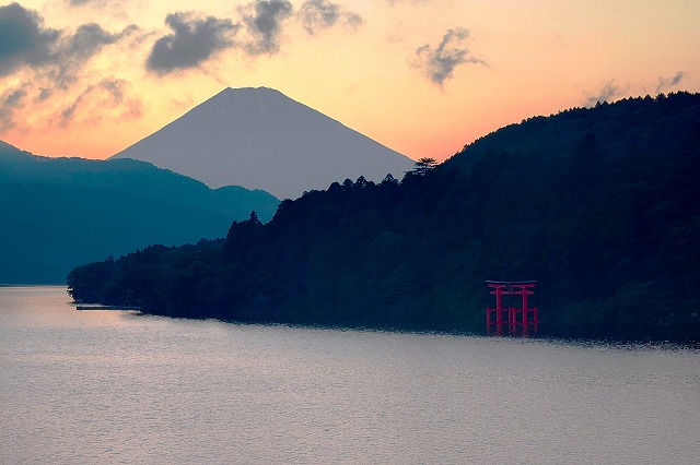 シルエット冨士