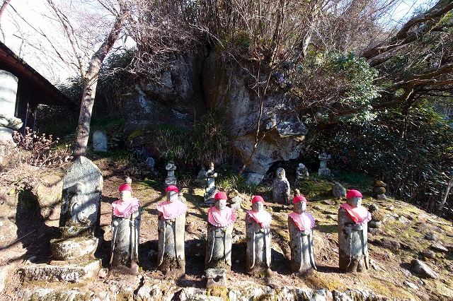 途中のお地蔵様