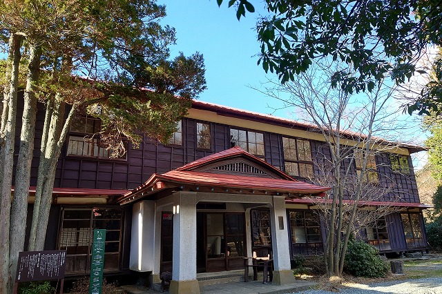 姥子温泉秀明館の外観