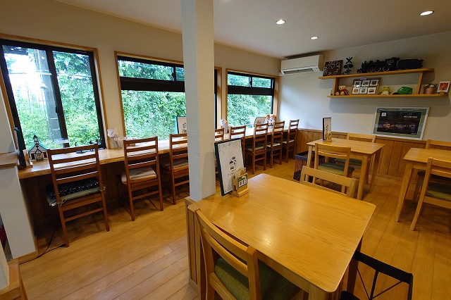 スイッチバックカフェ内観