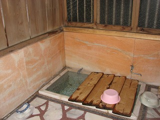 平賀敬美術館の温泉