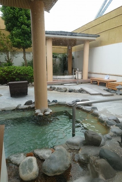 小田原万葉の湯の露天風呂