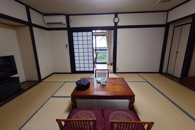 竹の倉山荘の離れの客室