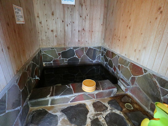 竹の倉山荘の水風呂