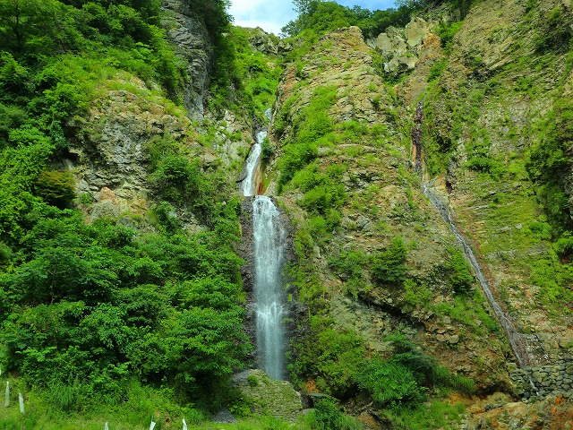 垂玉温泉の滝