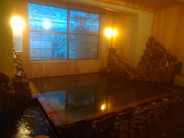 鎌先温泉　最上屋旅館の三宝の湯