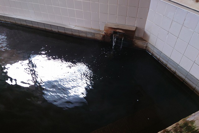 馬場温泉の湯口