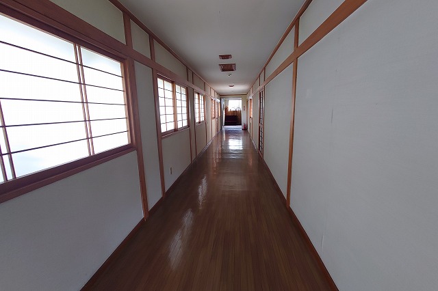 館内の廊下