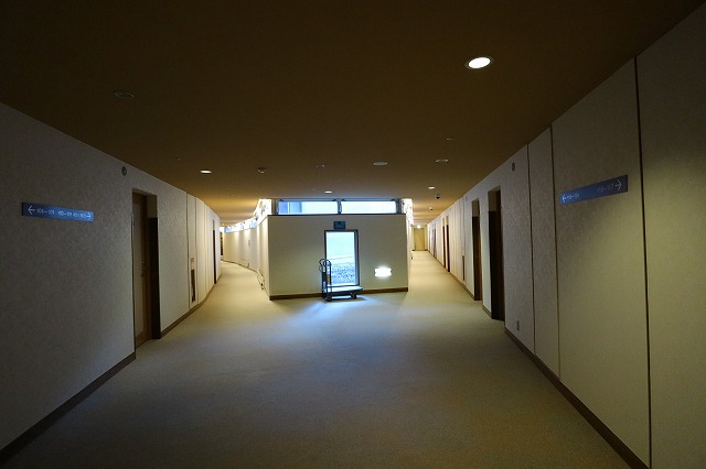 ホテルアンビエント安曇野の廊下