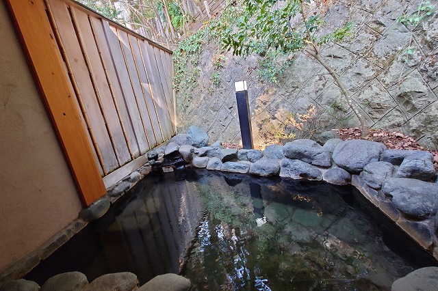 貸切風呂　福寿の湯の露天風呂