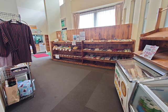 トマトの国の売店