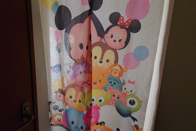 ディズニーの暖簾