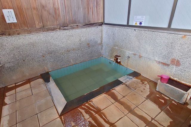 綿の湯の浴室