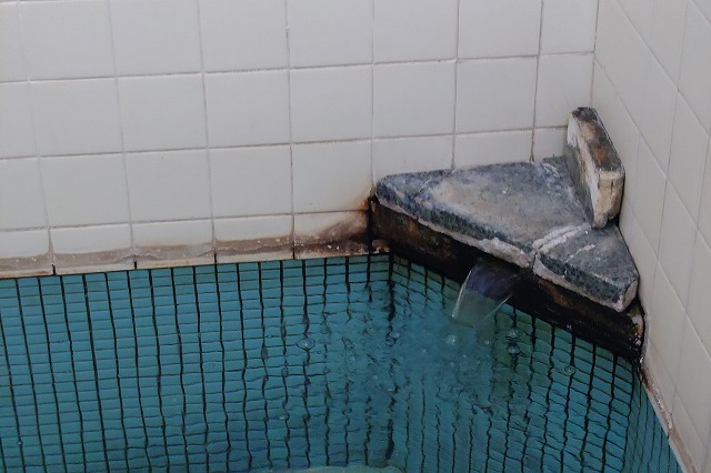 七繰の湯の湯口