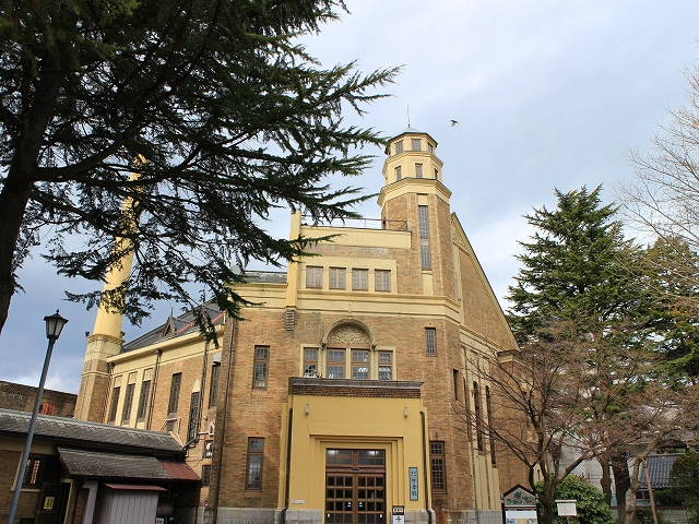 上諏訪温泉 片倉館の正面