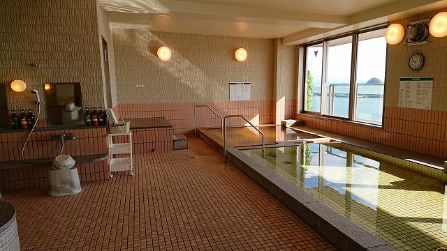 ホテルシーサイド島原　新館展望風呂の内湯
