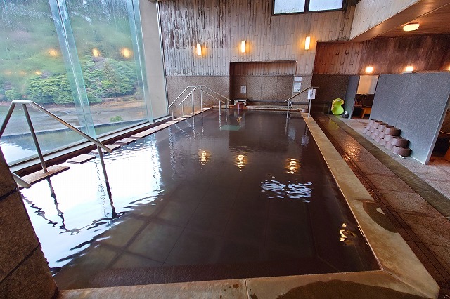 女湯内湯