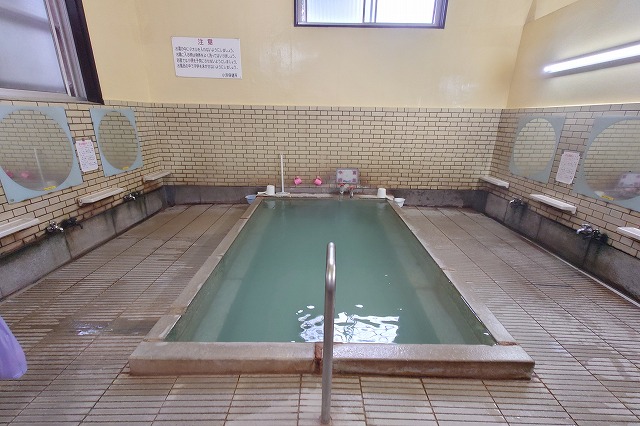 雲仙新湯温泉館