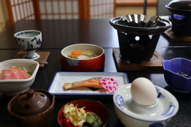 野本旅館の朝食