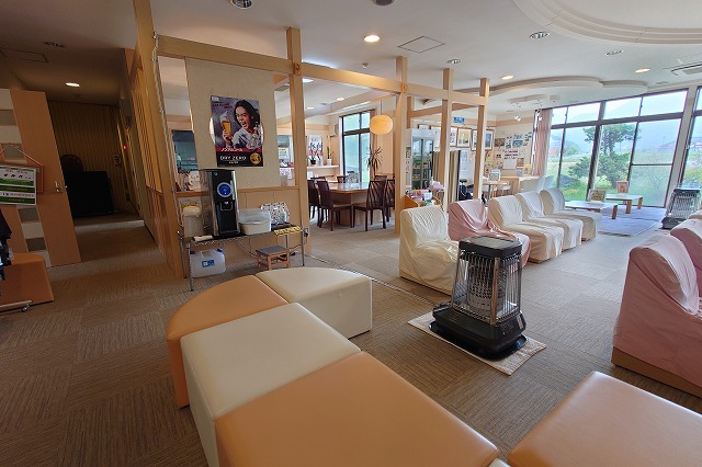 ロビーラウンジ