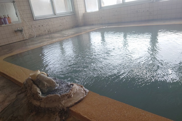 男湯内湯の湯口