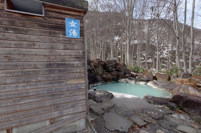 脱衣所と黄金の湯