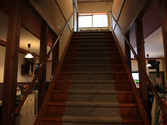 広田温泉　奥の湯　湯元館の階段