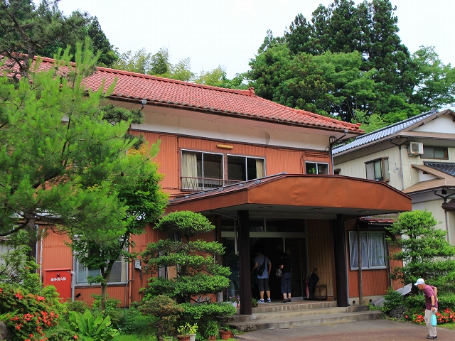 三島谷温泉 永久荘の入口