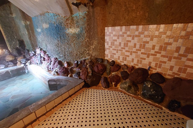 洗い場と逆の壁