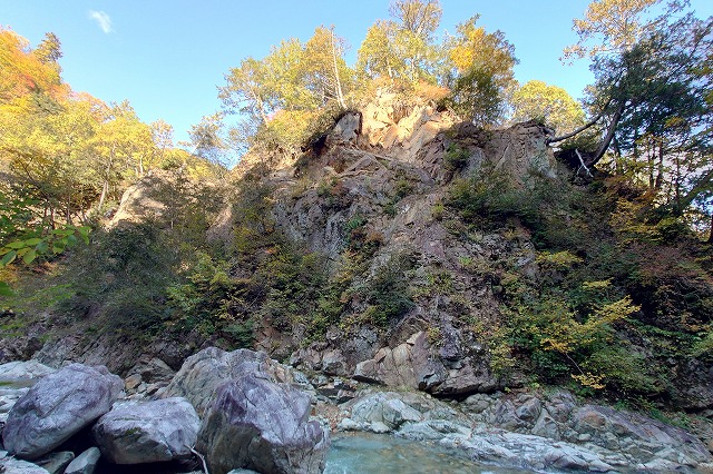 山口館から見る川