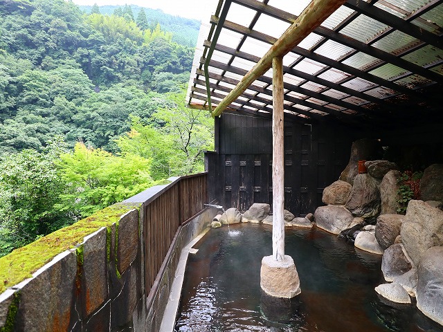 渓仙閣の露天風呂