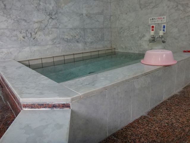 元湯熊の川浴場の加熱浴槽